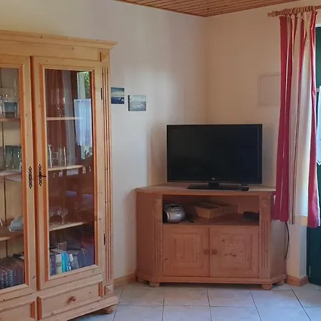 Haus Lenelies بيت للعطل